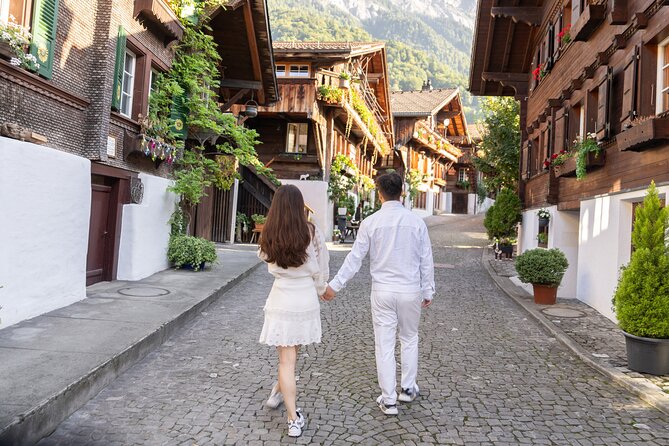 Phototour Photoshoot at the Lake of Brienz, Iseltwald, Interlaken