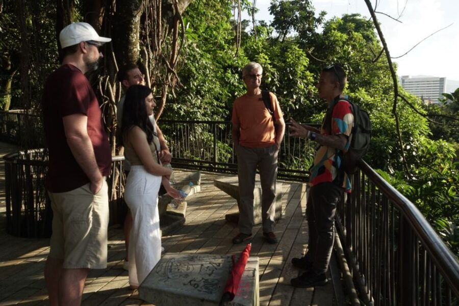 Poblado District Walking Tour in Medellin