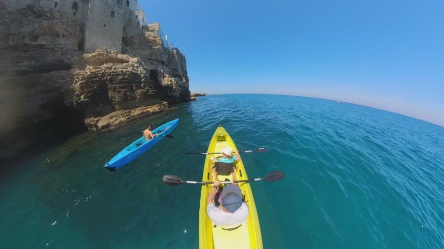 Polignano a Mare: Guided Kayak Tour - Location and Meeting Point