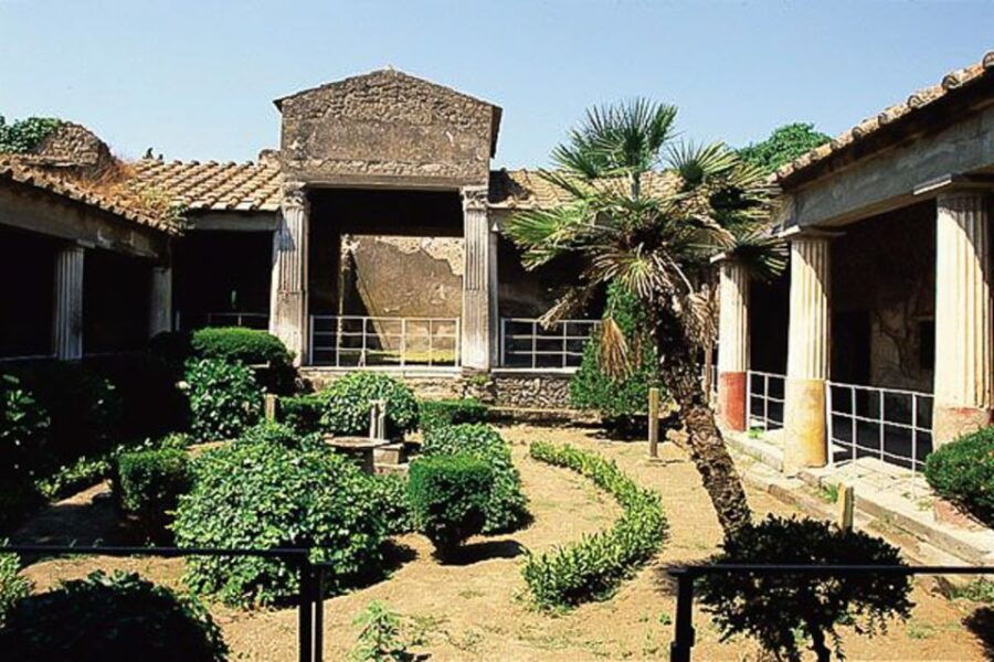 Pompeii and Vesuvius Full-Day Tour From Amalfi Coast - Good To Know