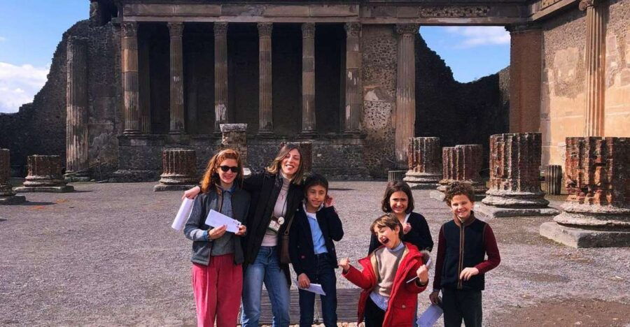 Pompeii: Kids and Teens Tour With Archaeologist Guide