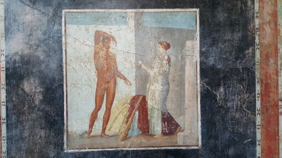 Pompeii: Treasure Hunt Tour With Skip-The-Line Tickets