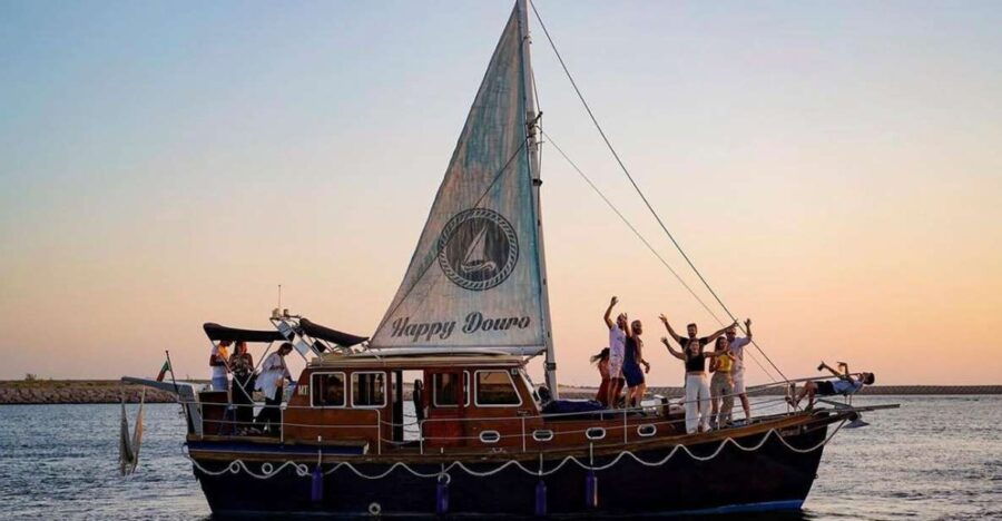 Porto: 6 Bridges of Douro Classic Boat Tour - Good To Know