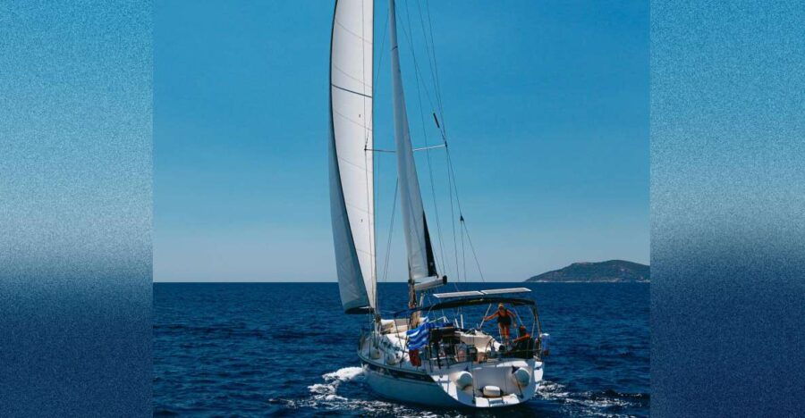 Porto Carras/Neos Marmaras: Private Day Cruise - Yacht Features