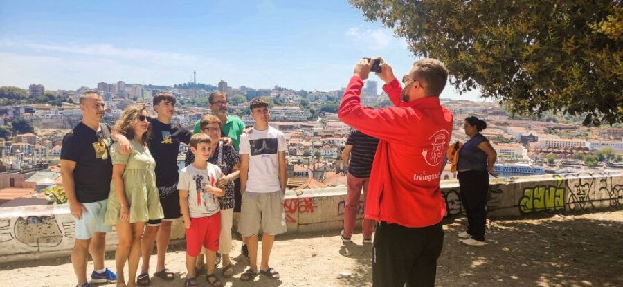 Porto: Tuk Tuk Sunset Tour With Glass of Port Wine
