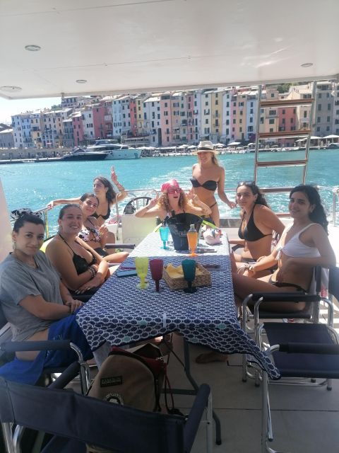 Portovenere: Islands Private Boat Trip With Meal