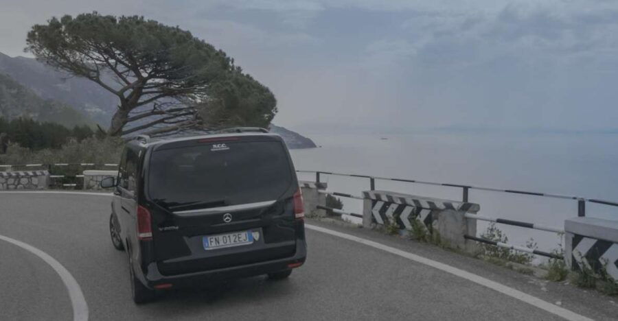Positano: Private Transfer To/From Rome & Pompeii Ruins