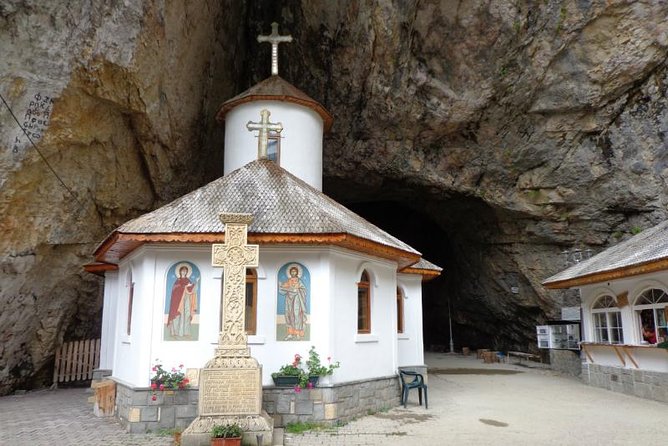 Prahova Valley Private Day Trip With Sphinx, Babele, and Ialomitei Cave - Good To Know