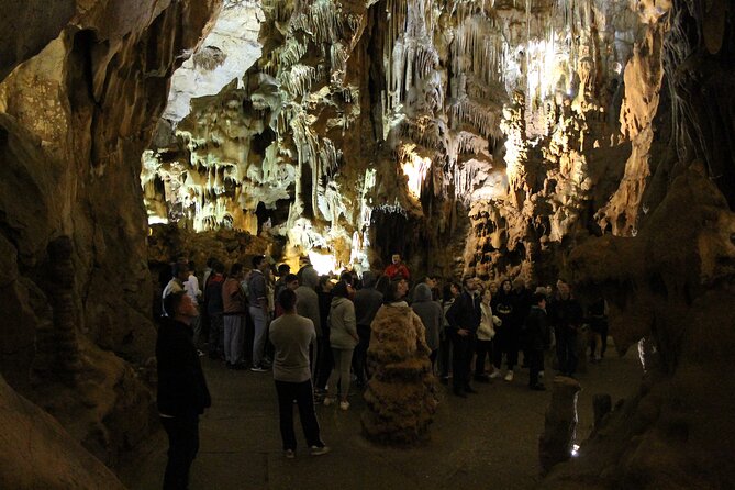 Private Day Tour From Belgrade: Manasija, Ravanica Monasteries and Resava Cave