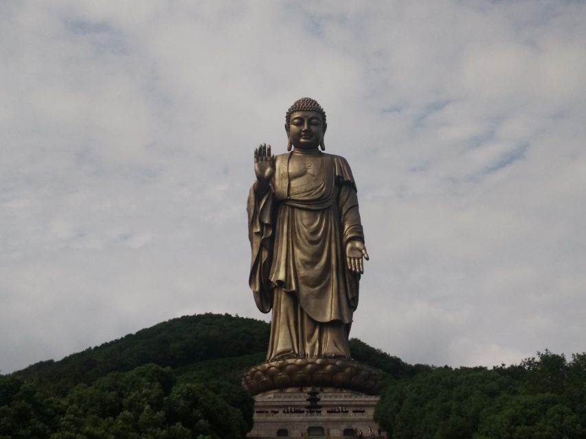 Private Day Tour to Wuxi Lingshan Grand Buddha and Tai Lake