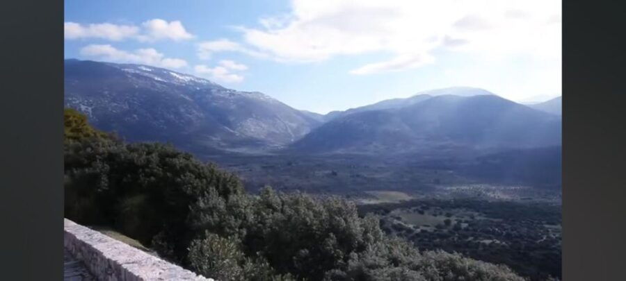 Private Delphi Tour With a Pickup