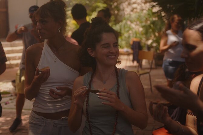 Private Getsemani Family Fruit Experience in Cartagena