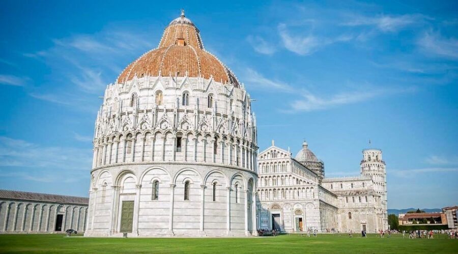 Private Pisa and Lucca Tour and Ticket for the Leaning Tower