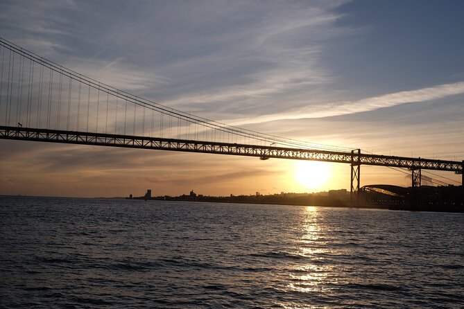 Private Relaxing Sunset Tour Along the Tagus River - Good To Know