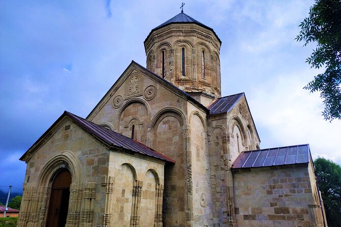 Private Tour to Racha From Tbilisi With Medieval Churches, Wine Tasting & Lunch - Good To Know