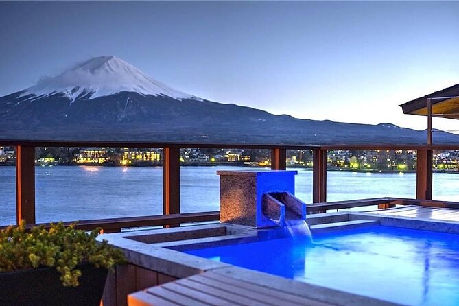 Private Transfer Between Tokyo and Lake Kawaguchi/Mt. Fuji/Hakone