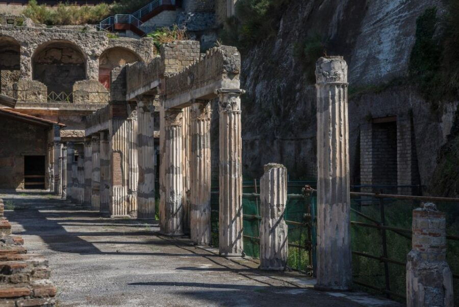 Private Transfer From Naples to Positano Stop Herculaneum - Good To Know