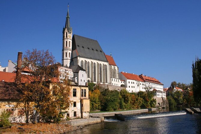 Private Transfer From Prague to Passau With Stopover in Cesky Krumlov - Good To Know