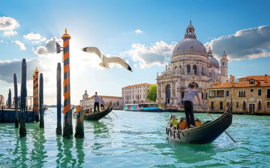 Private Walking Tour of Venices Old Town With Gondola Ride - Tour Details