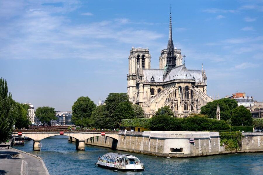 Private Walking Tour: Ste-Chapelle, Conciergerie, Notre Dame - Good To Know