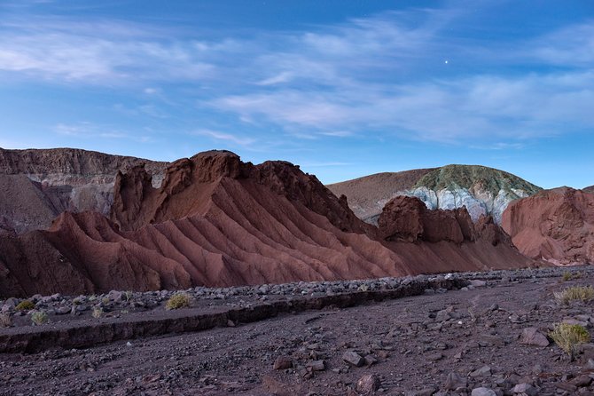 Rainbow Valley Tour, Yerbas Buenas Petroglyphs – Half Day Tour