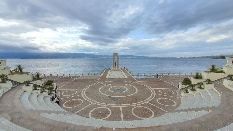 Reggio Calabria: Private Guided City Highlights Walking Tour - Good To Know