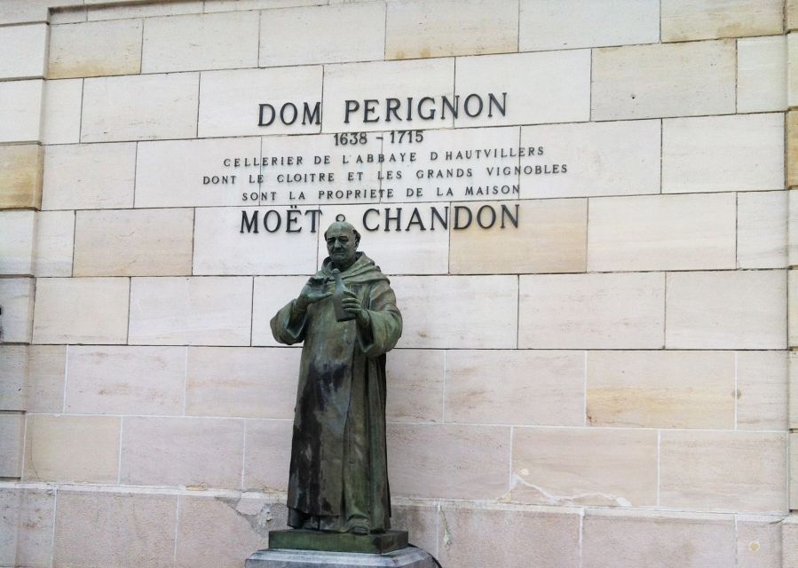 Reims/Epernay: Private Moet & Chandon Winery Tour & Tastings
