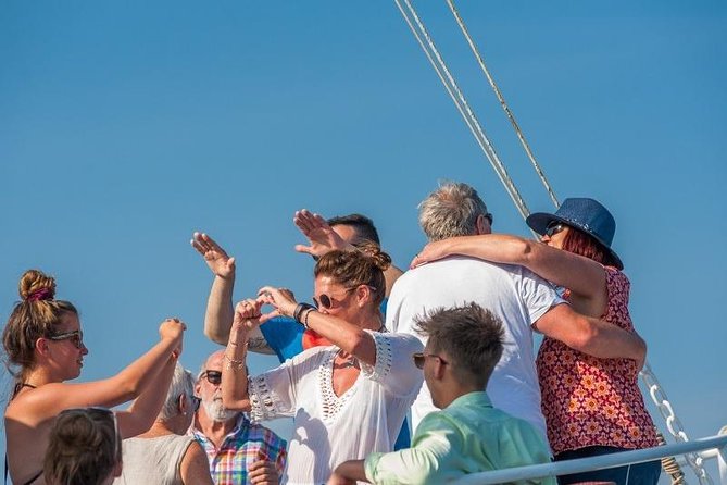 Rent a Traditional Wooden Boat (64 Pax) - Good To Know