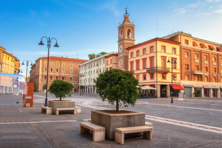 Rimini: First Discovery Walk and Reading Walking Tour