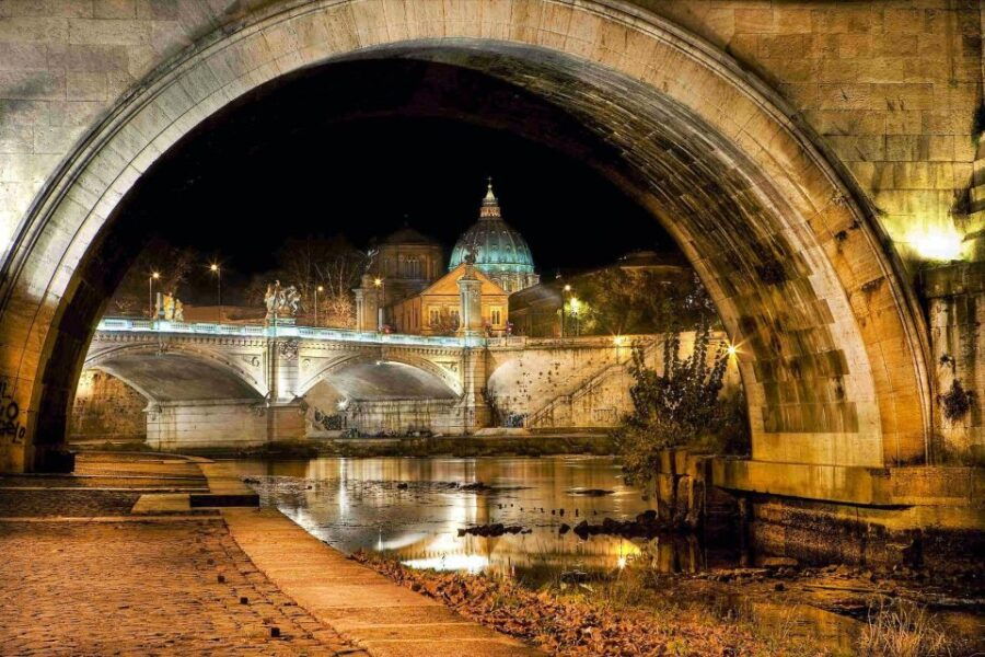 Rome: Chauffeured Tour by Night With Food Tasting and Wine - Tour Details