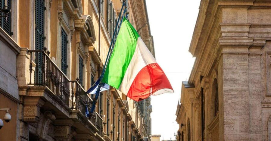 Rome: Insta-Perfect Walk With a Local - Good To Know