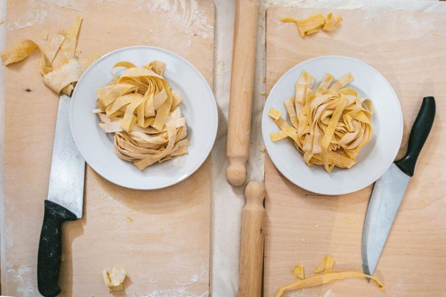 Rome: Pasta-Making Class With Food and Drinks