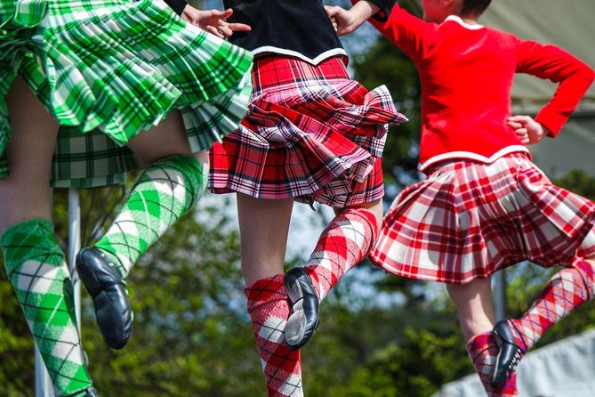 Round-Trip Transportation to the Braemar Highland Games From Edinburgh
