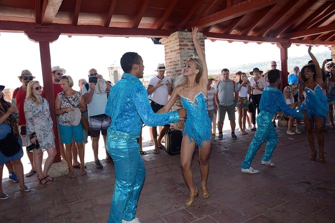 Salsa and Champeta Clases,Sightseeing and Shopping