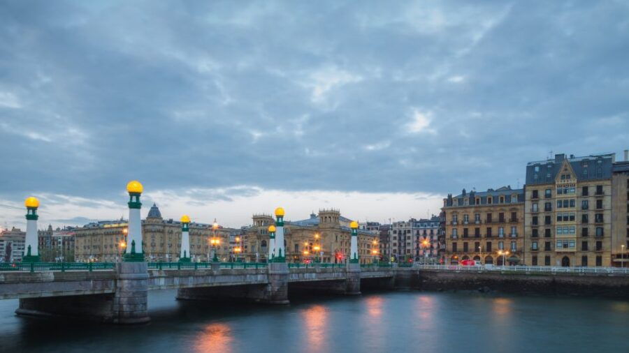 San Sebastian: Escape Game and Tour