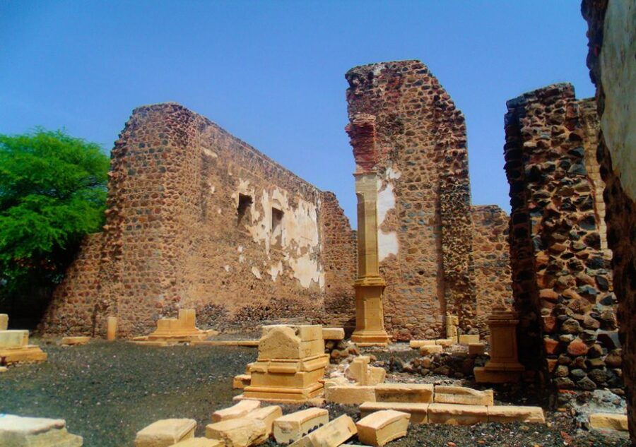 Santiago Island: Highlights of Cidade Velha With Local Guide - Good To Know