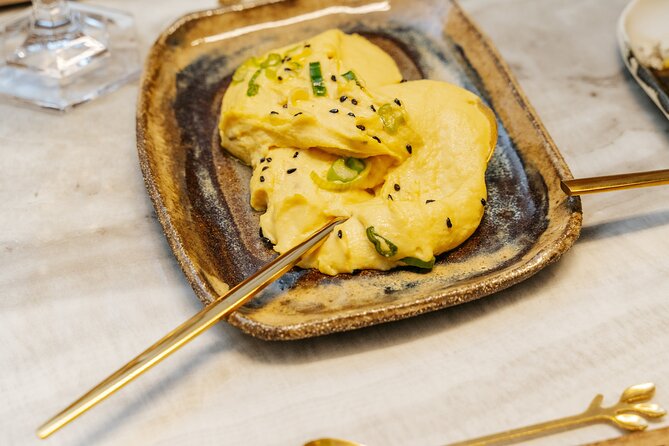 Santorini Dinner Class With Margarita in Athens - Good To Know