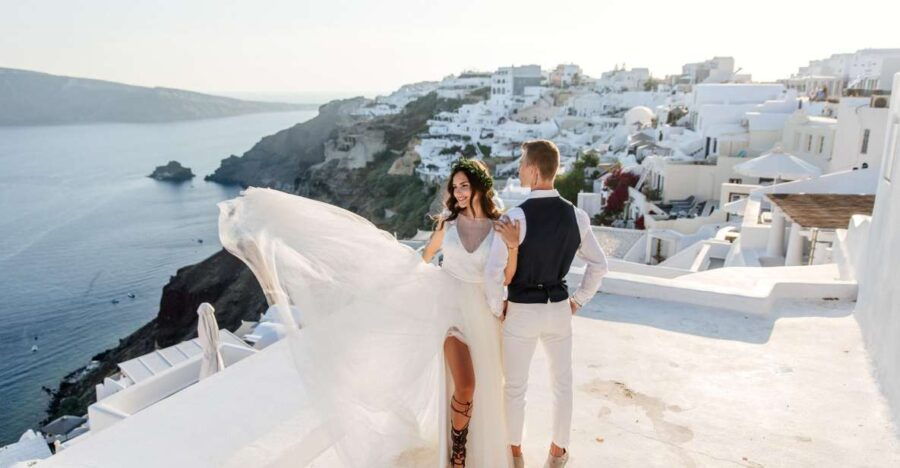 Santorini: Exclusive Personalized Photoshoot Session
