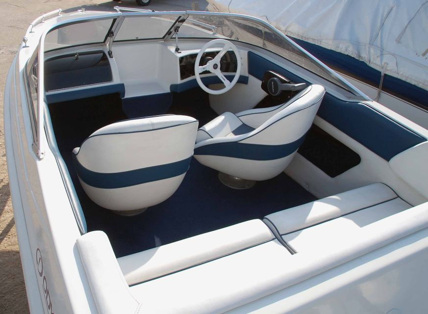 Santorini: Rent a Speedboat License Free - Good To Know