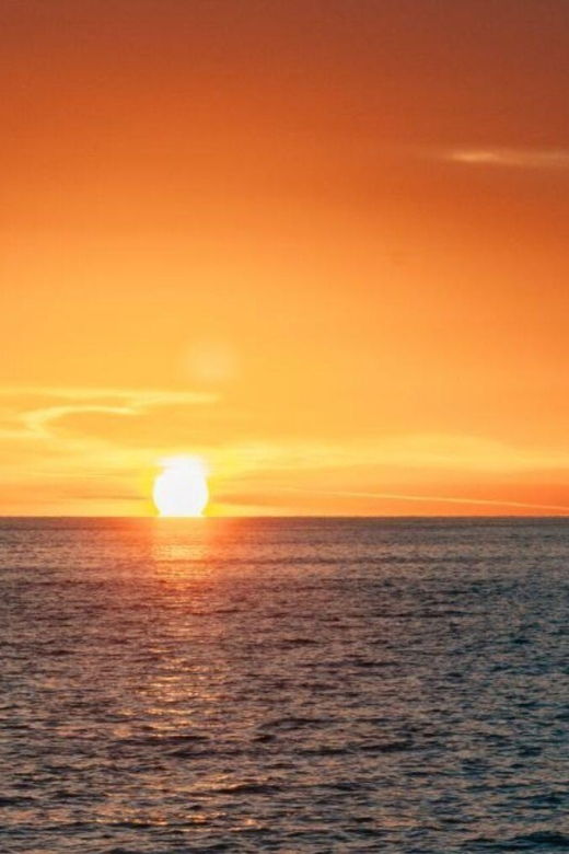 Santorini: Sunset Boat Cruise With BBQ Meal & Drinks in Oia - Activity Overview