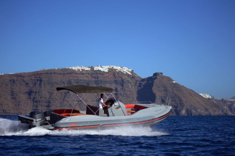 Santorini: Thirassia and Santorini Caldera Speedboat Cruise