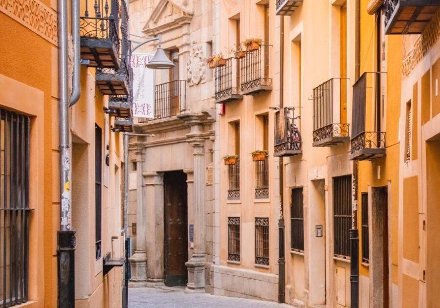 Segovia Scavenger Hunt and Sights Self-Guided Tour - Booking Information
