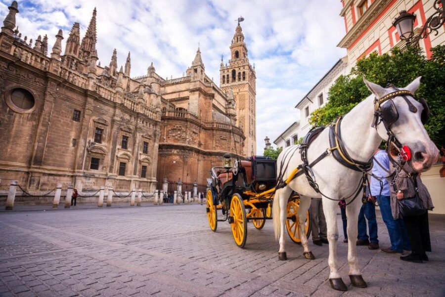Sevilla: Cathedral & Giralda Guided Tour With Tickets