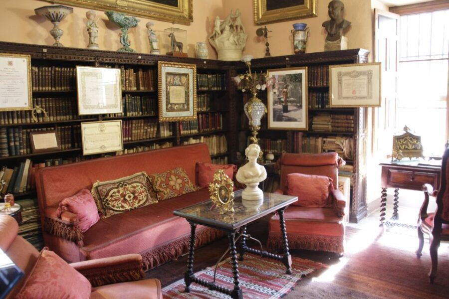 Seville: Dueñas Palace Private Tour - Good To Know