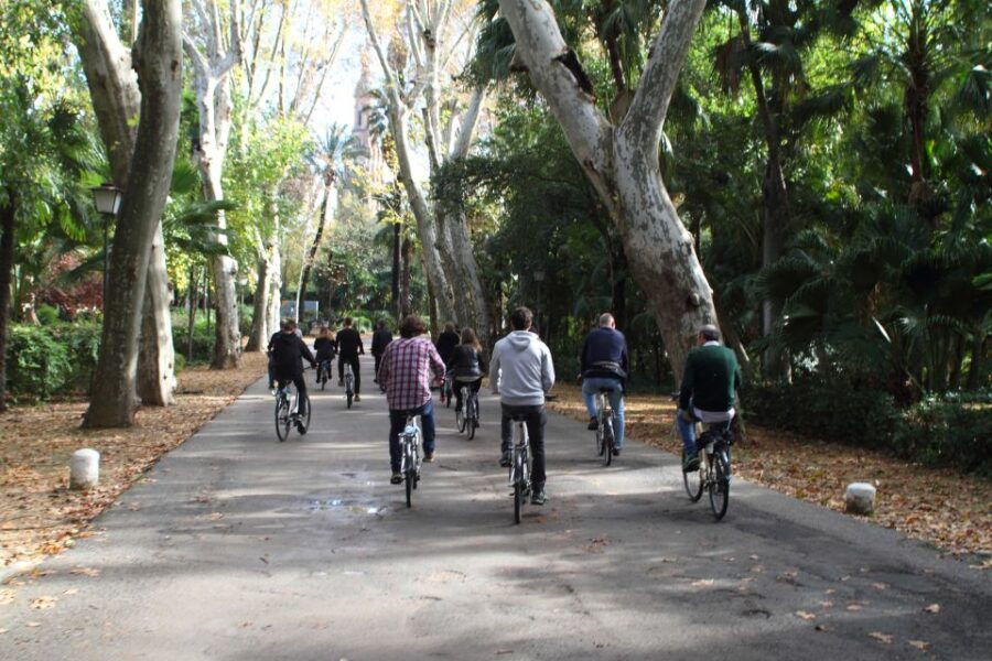 Seville: María Luisa Gardens 3–Hour Tour With Picnic Lunch