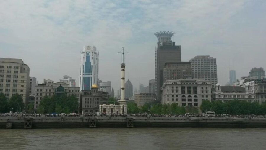 Shanghai: a 12h Sightseeing Passing Through 5 Must-See Spots