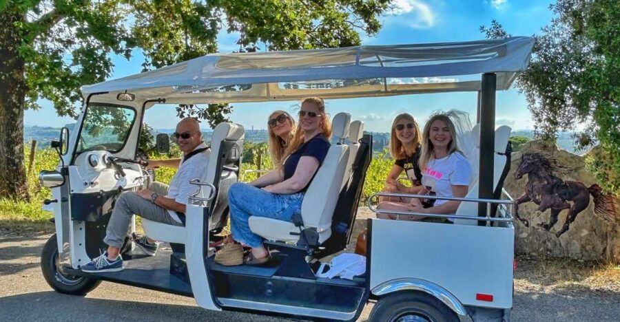 Siena: Tuk Tuk Tour With Wine Tasting