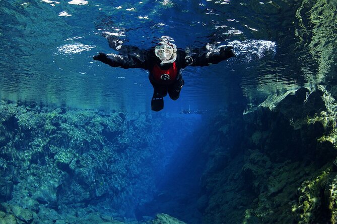 Silfra Private Snorkeling Between Tectonic Plates