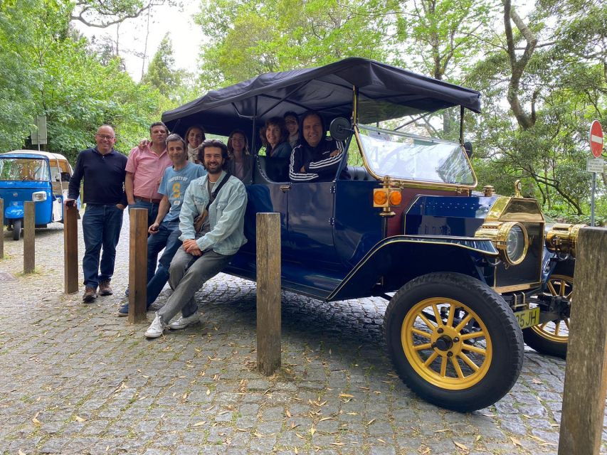 Sintra: Charming Tour in a Classic Tuk