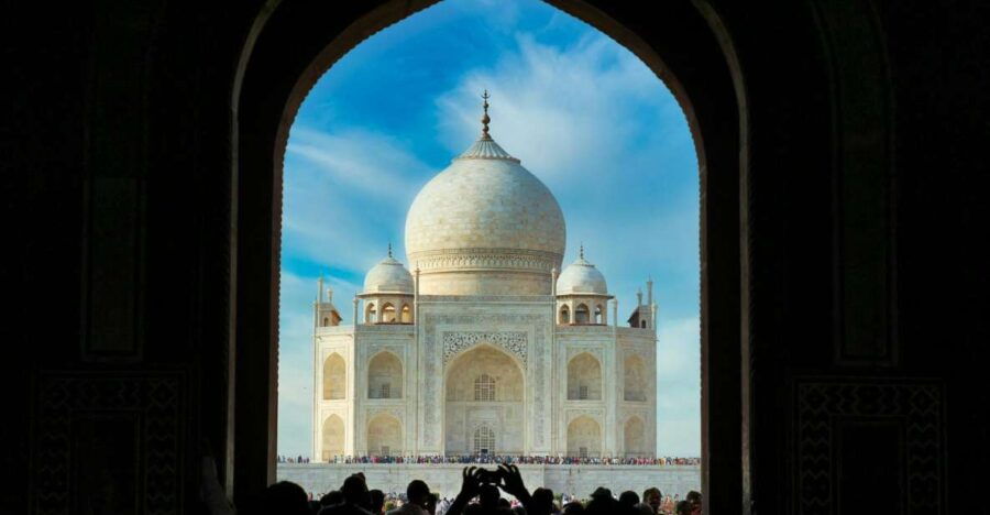 Skip The Line Taj Mahal and Agra Fort Private Tour